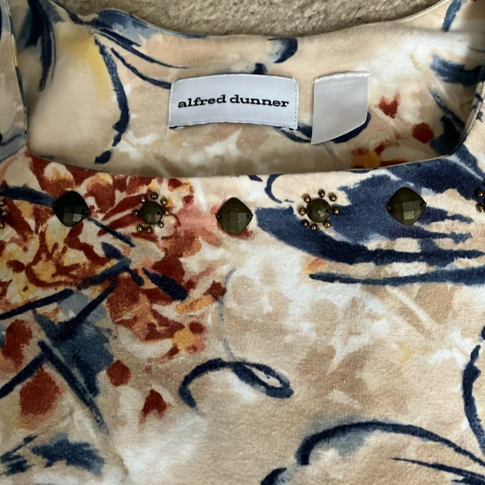 Square neck top - Picture 2 of 2